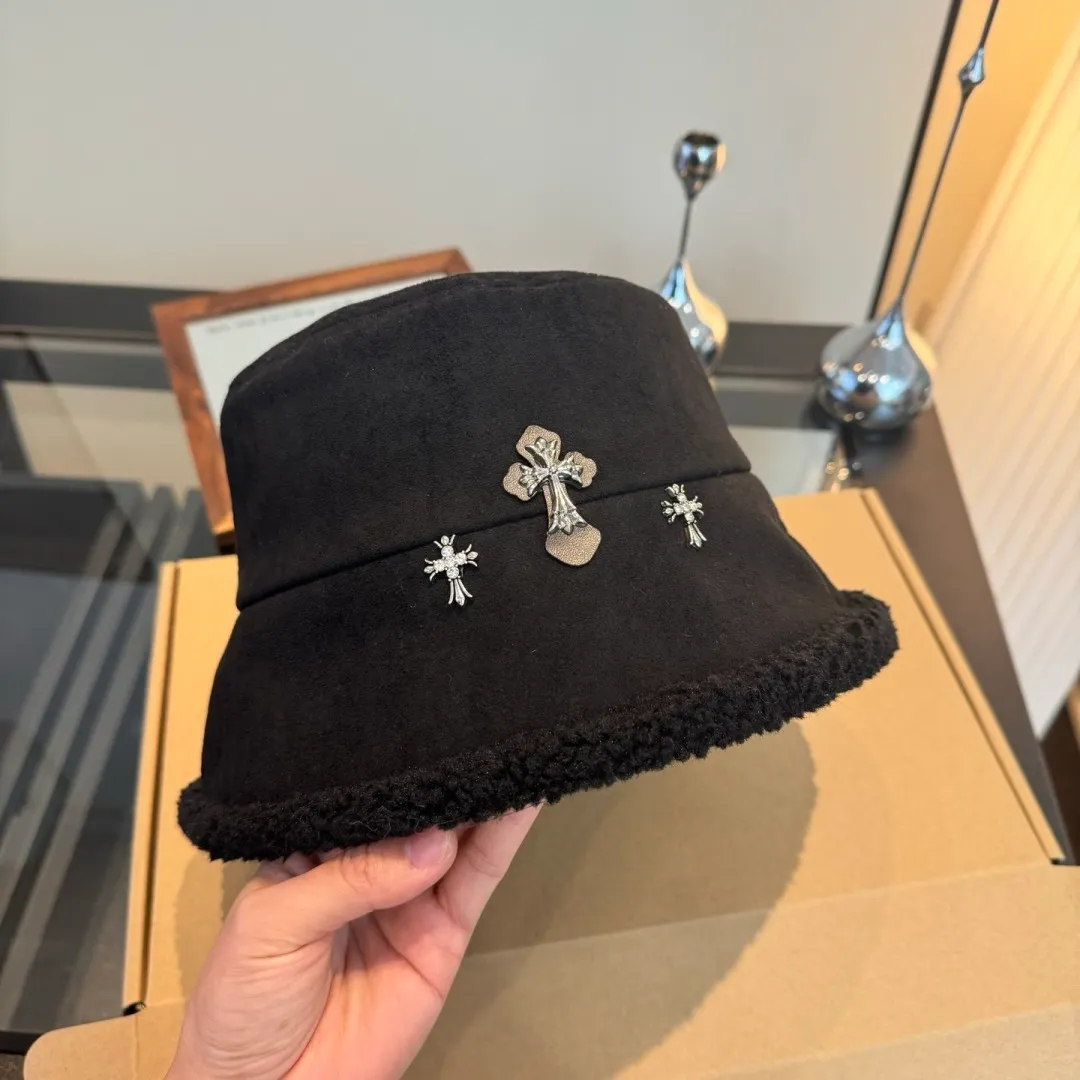 💰100¥ Croxin new wool bucket hat, foldable